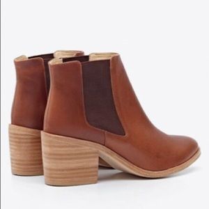 Nisolo Women’s healed Chelsea boot